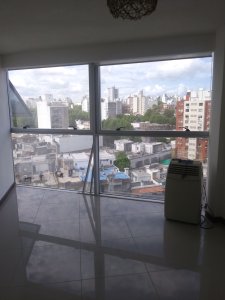 Apartamento ID.350/Alquiler-monoambiente-en-Parque-Batlle-con-vistas-despejadas,-al-mar-y-a-al-parque. - Alquiler monoambiente en Parque Batlle con vistas despejadas, al mar y a al parque.