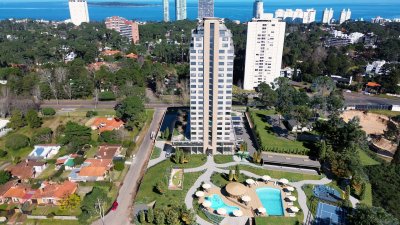 Apartamento ID.876/Golden-Rise--Oportunidad-de-inversión-en-Punta-del-Este - Golden Rise - Oportunidad de inversión en Punta del Este