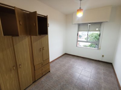 Apartamento ID.422/Apartamento-en-Venta--Brasil-1210--Edificio-EL-MIRADOR - Apartamento en Venta - Brasil 1210 - Edificio EL MIRADOR