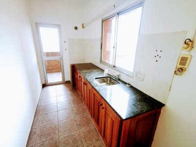 Apartamento ID.422/Apartamento-en-Venta--Brasil-1210--Edificio-EL-MIRADOR - Apartamento en Venta - Brasil 1210 - Edificio EL MIRADOR