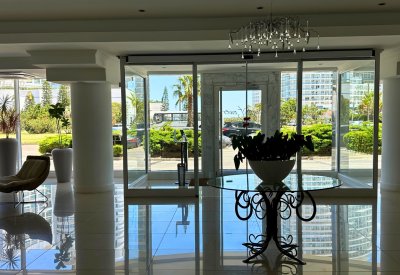 Apartamento ID.1516 - Apartamento en venta en Casino Tower, Punta del Este.