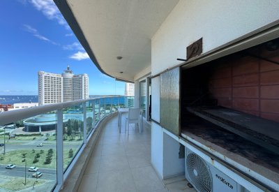 Apartamento ID.1516 - Apartamento en venta en Casino Tower, Punta del Este.
