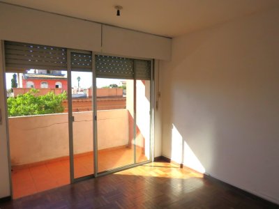 Apartamento ID.541 - Apartamento en venta en el centro de Salto.