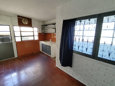 Apartamento ID.1054/Apartamento-a-2-cuadras-del-centro - Apartamento a 2 cuadras del centro