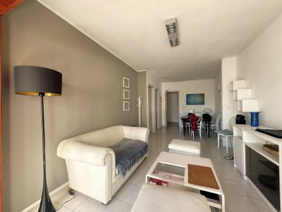 Apartamento en venta en Punta del Este en parada 1 de la Brava 