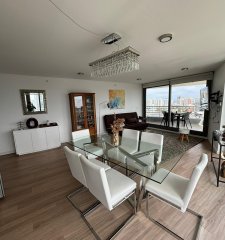 Apto. en Venta en Punta del Este dos dormitorios Torre Alexander Boulevard