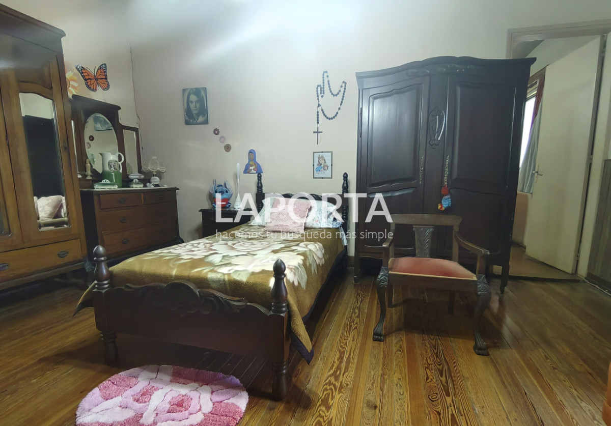 Casa ID.1306/Casa-en-venta-en-zona-centro-y-a-pasos-del-puerto,-Salto - Casa en venta en zona centro y a pasos del puerto, Salto