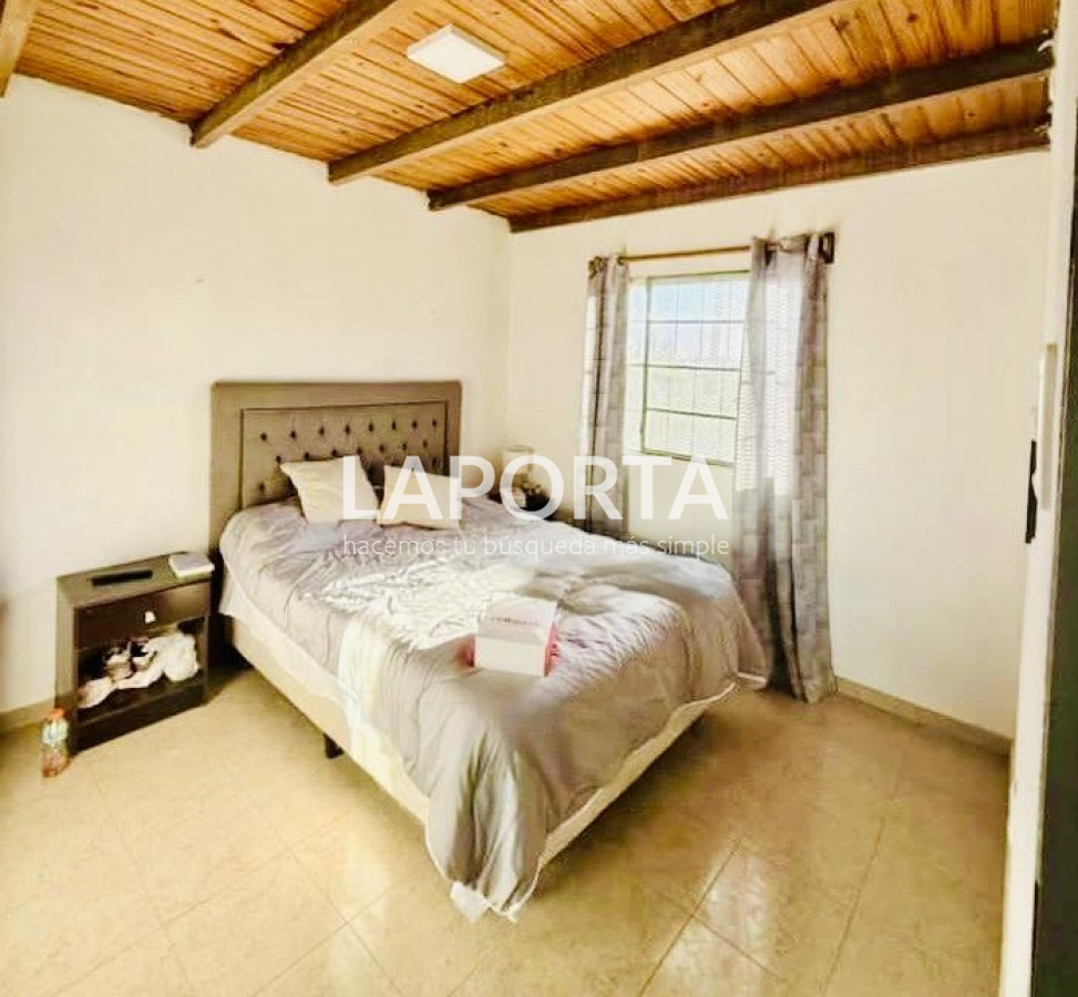Casa ID.1276/Casa-reciclada-en-venta-en-Salto - Casa reciclada en venta en Salto