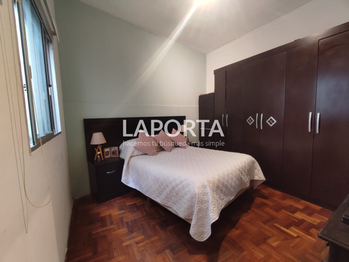 Casa ID.336/Venta-casa-ph-3-dormitorios,-azotea-con-parrillero-en-Brazo-Oriental - Venta casa ph 3 dormitorios, azotea con parrillero en Brazo Oriental