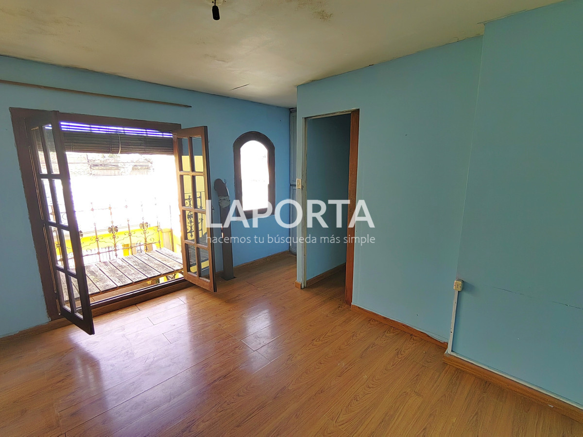 Casa ID.919/Casa-en-venta-y-alquiler-en-zona-centro-de-Salto - Casa en venta y alquiler en zona centro de Salto