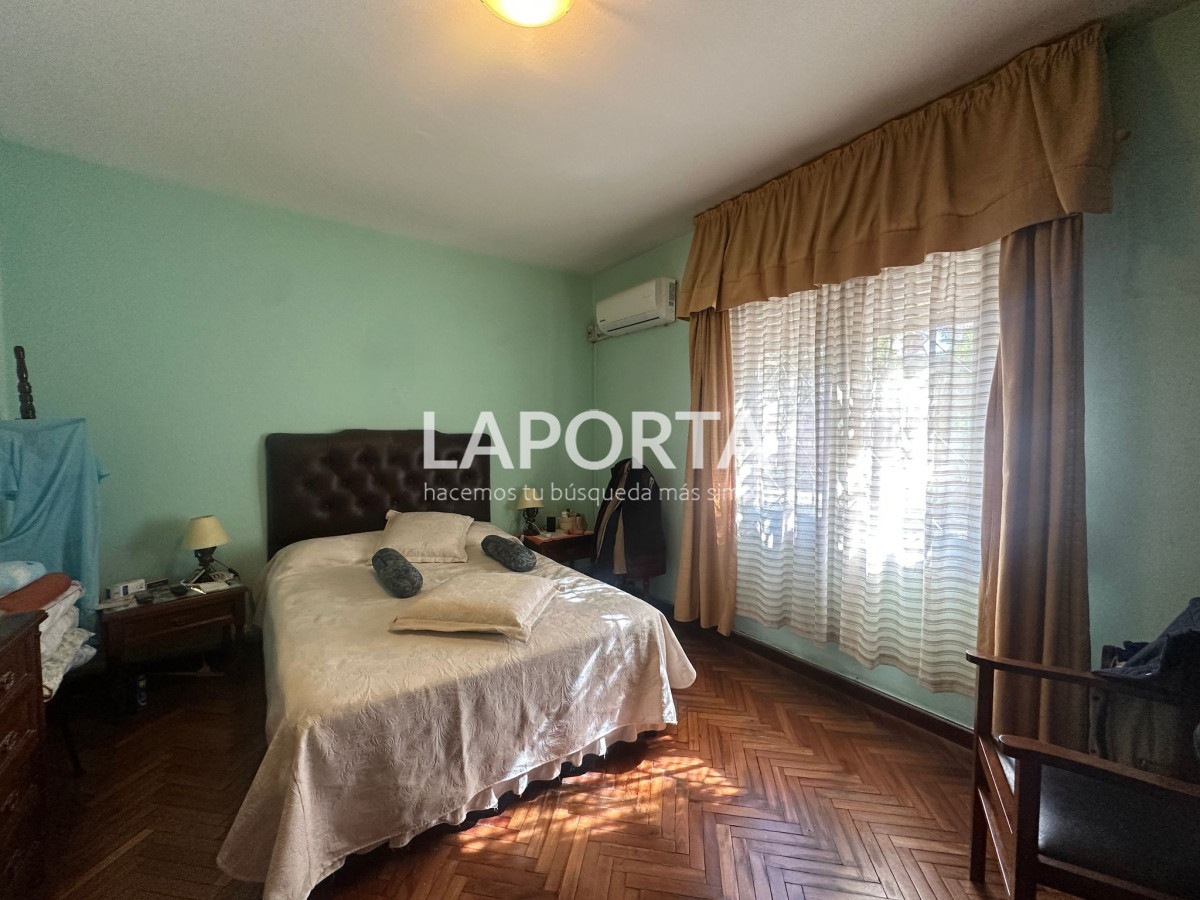 Casa ID.572/Casa-en-Venta-en-el-Centro-de-Salto - Casa en Venta en el Centro de Salto