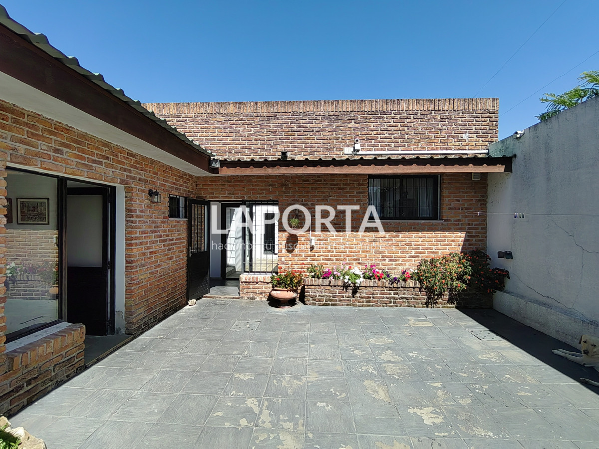 Casa ID.480/Casa-en-el-Cerro-a-pocos-metros-de-Plaza-Flores - Casa en el Cerro a pocos metros de Plaza Flores