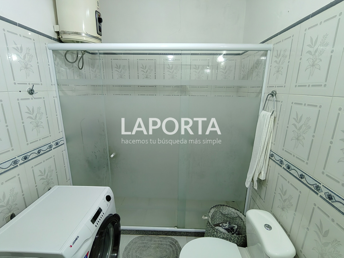 Casa ID.655/Casa-en-venta-en-zona-centro,-cerca-de-universidades-en-Salto - Casa en venta en zona centro, cerca de universidades en Salto