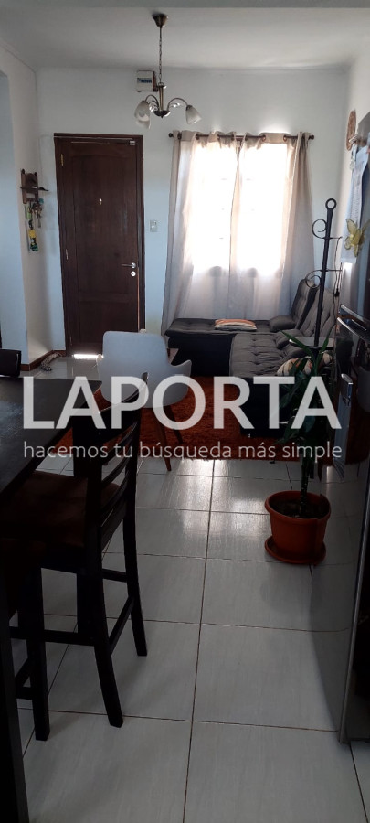 Casa ID.655/Casa-en-venta-en-zona-centro,-cerca-de-universidades-en-Salto - Casa en venta en zona centro, cerca de universidades en Salto