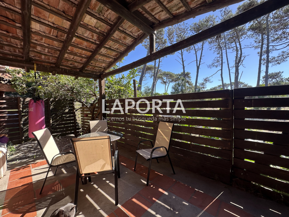 Casa ID.1265/Venta-de-casa-en-La-Barra-a-100-metros-de-playa-Montoya - Venta de casa en La Barra a 100 metros de playa Montoya