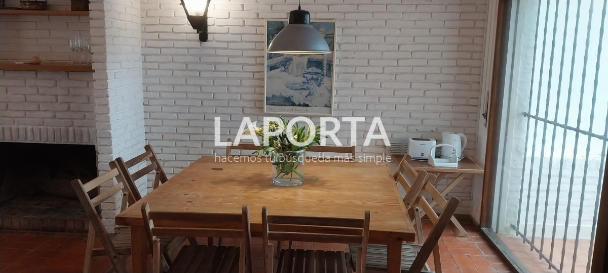 Casa ID.1123/Alquiler-de-casa-tres-dormitorios-en-calle-Los-Suspiros-y-el-Mar- - Alquiler de casa tres dormitorios en calle Los Suspiros y el Mar 
