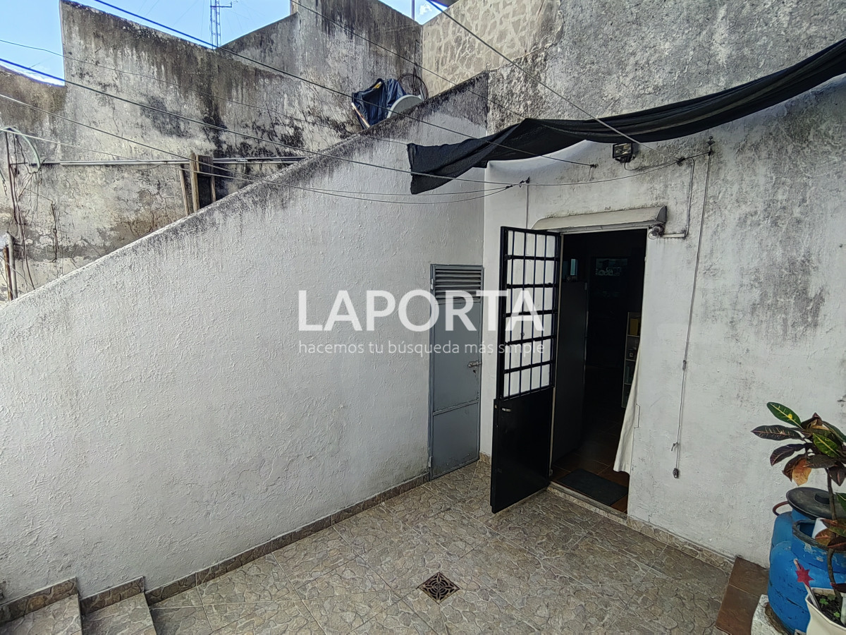 Casa ID.572/Casa-en-Venta-en-el-Centro-de-Salto - Casa en Venta en el Centro de Salto
