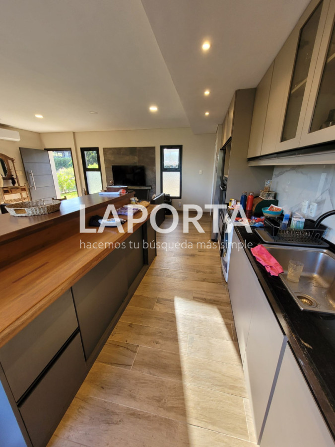 Casa ID.358/Muy-buena-propiedad-en-venta-en-Arenitas-Blancas - Muy buena propiedad en venta en Arenitas Blancas