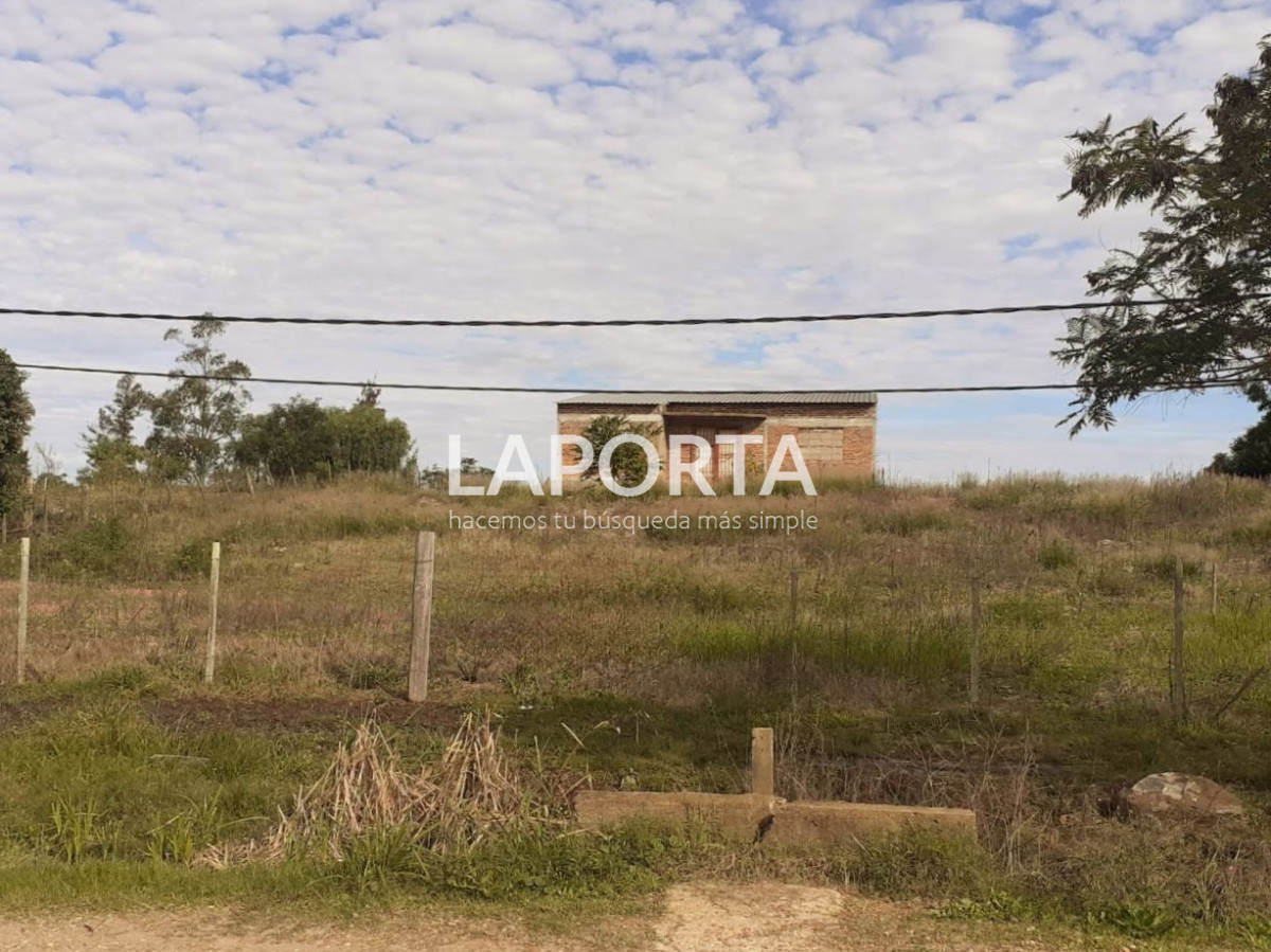 Casa ID.1056/Casa-a-terminar-en-barrio-la-Reductora - Casa a terminar en barrio la Reductora