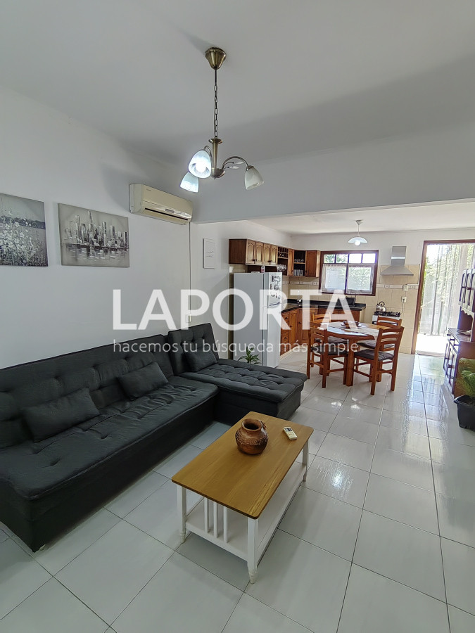 Casa ID.655/Casa-en-venta-en-zona-centro,-cerca-de-universidades-en-Salto - Casa en venta en zona centro, cerca de universidades en Salto
