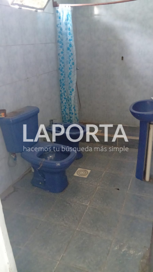 Casa ID.950/Oportunidad-en-Zona-Ceibal--Casa-para-Reciclar-a-Metros-de-Todo - Oportunidad en Zona Ceibal - Casa para Reciclar a Metros de Todo