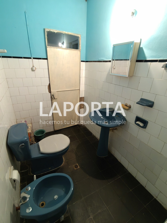 Casa ID.407/Casa-en-venta-en-avenida-principal-de-Salto-Nuevo - Casa en venta en avenida principal de Salto Nuevo