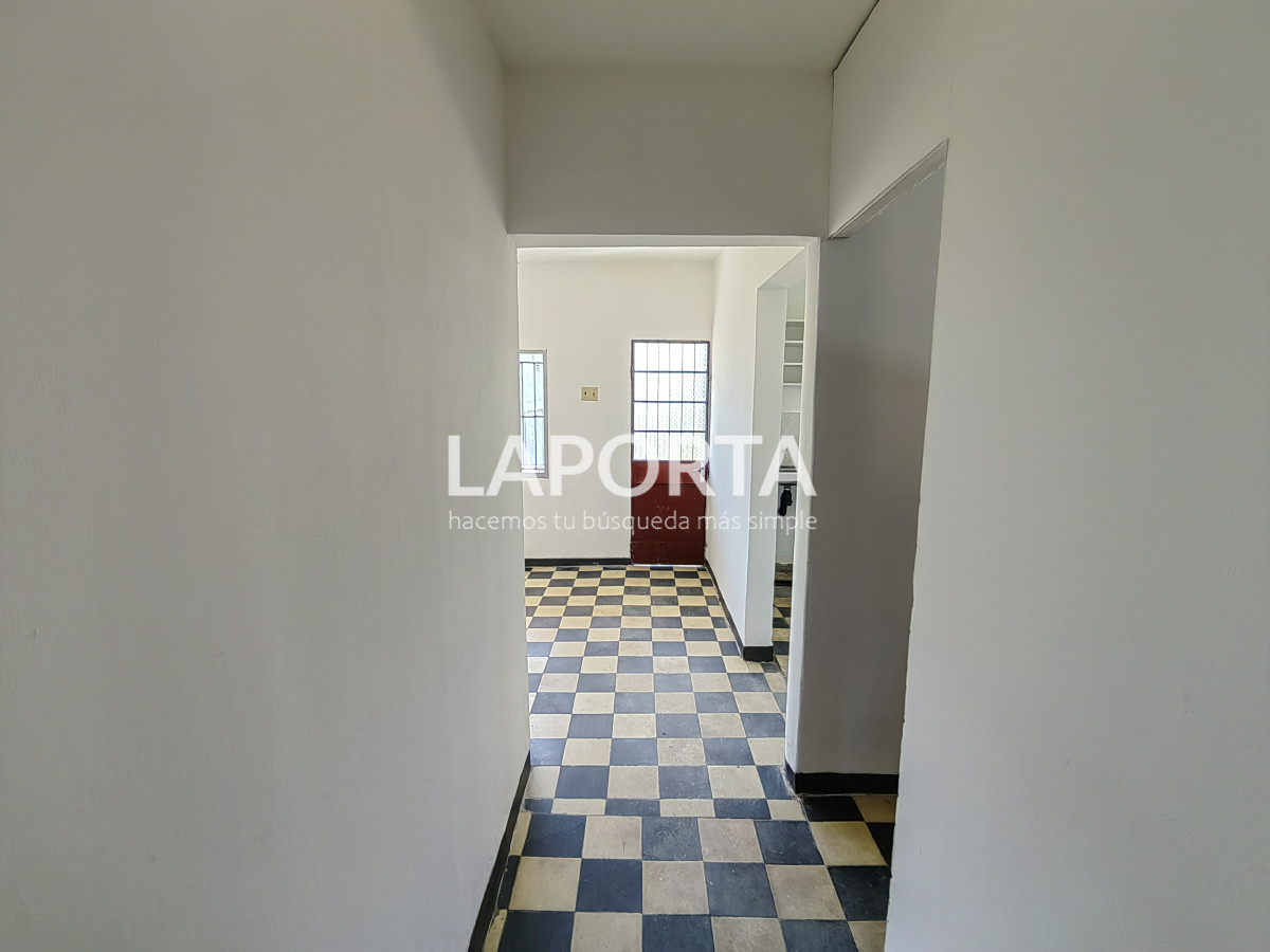Casa ID.1218/Casa-en-venta-en-B°-Progreso,-Salto - Casa en venta en B° Progreso, Salto