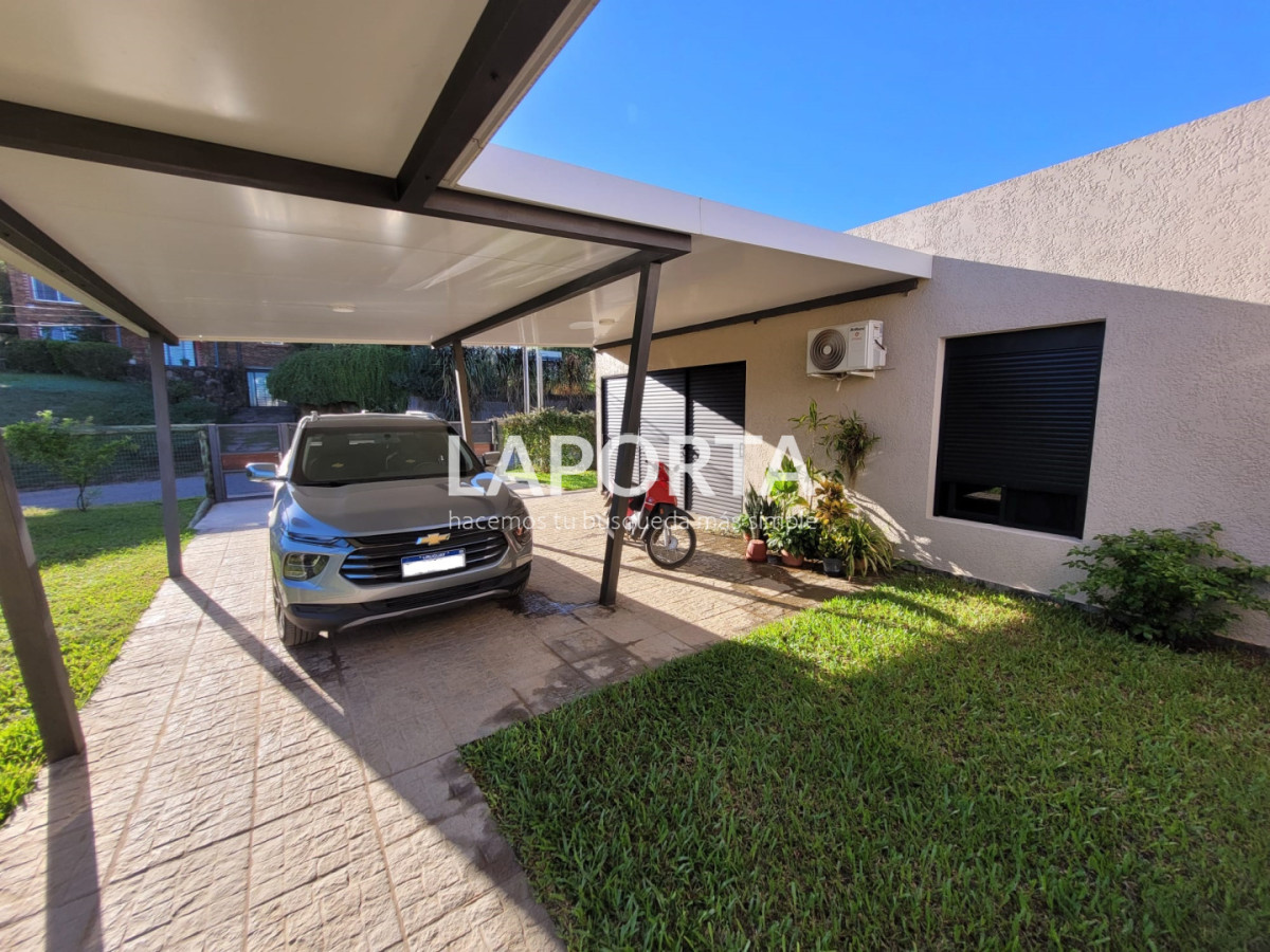 Casa ID.358/Muy-buena-propiedad-en-venta-en-Arenitas-Blancas - Muy buena propiedad en venta en Arenitas Blancas
