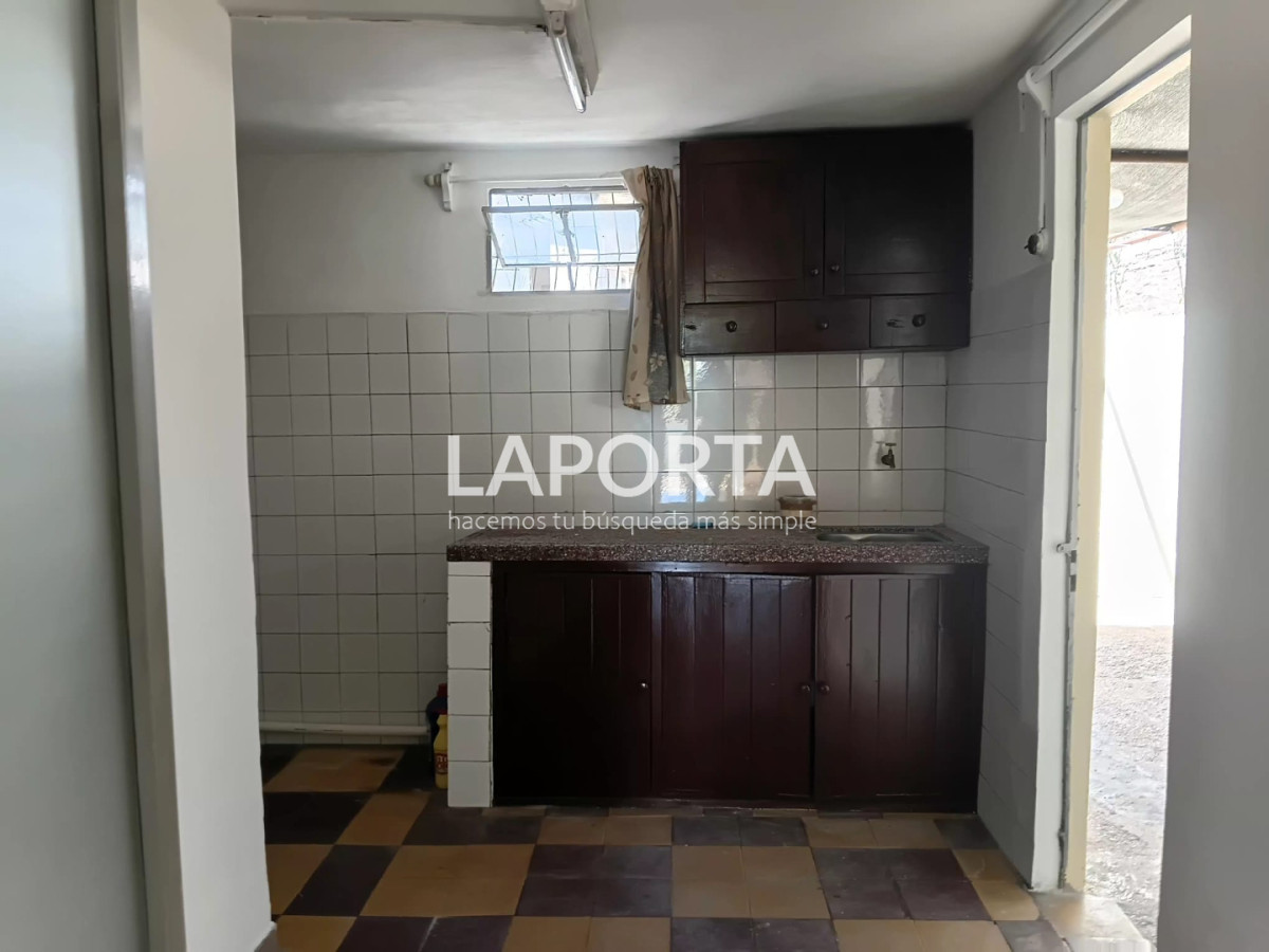 Casa ID.1614/Casa-en-alquilar-en-zona-cerro - Casa en alquilar en zona cerro