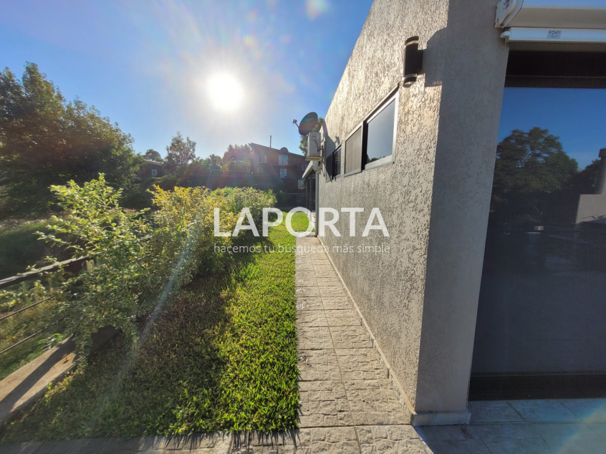Casa ID.358/Muy-buena-propiedad-en-venta-en-Arenitas-Blancas - Muy buena propiedad en venta en Arenitas Blancas