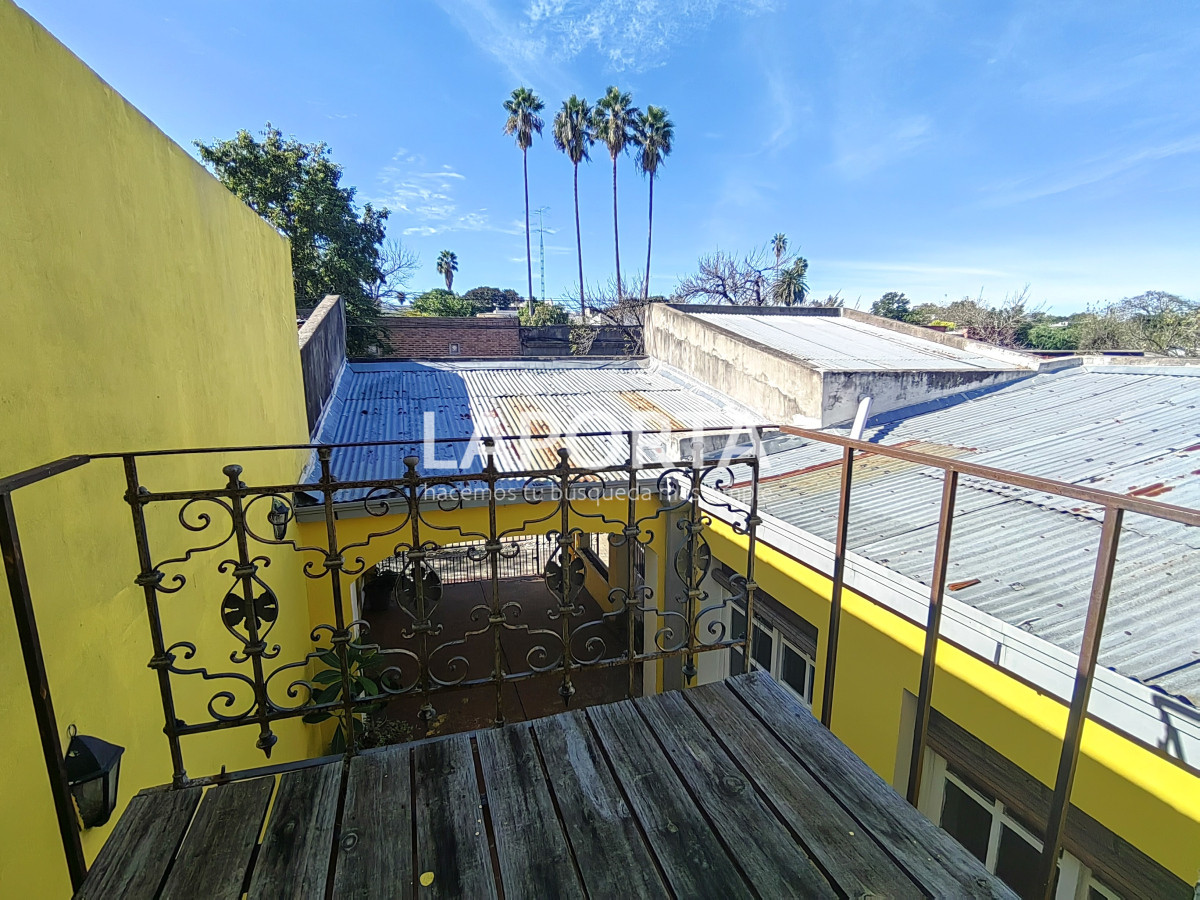 Casa ID.919/Casa-en-venta-y-alquiler-en-zona-centro-de-Salto - Casa en venta y alquiler en zona centro de Salto