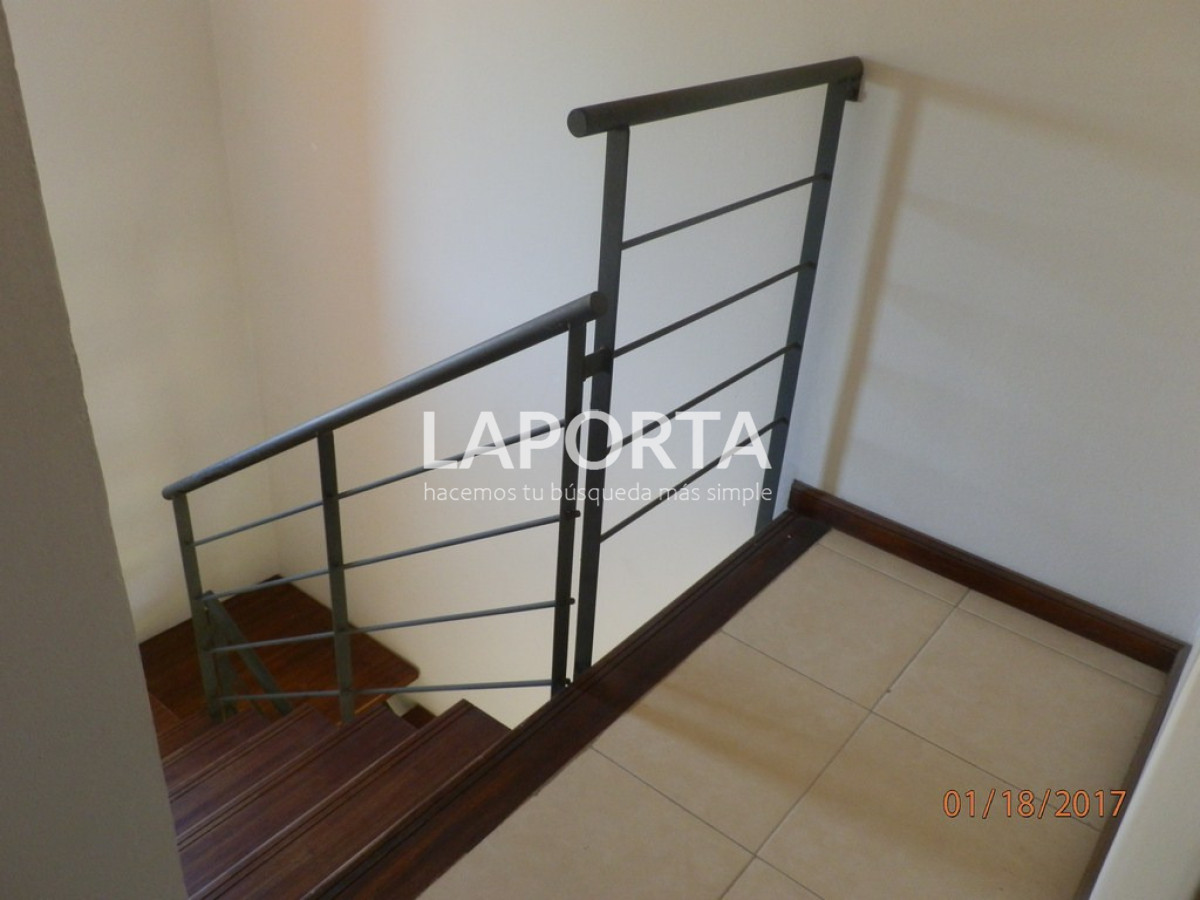 Casa ID.1500/Casa-en-venta-en-complejo-Aires-del-Laurel - Casa en venta en complejo Aires del Laurel