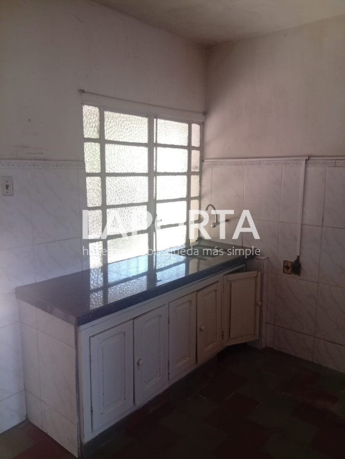 Casa ID.1480/Casa-en-venta-a-pocas-cuadras-del-centro,-Salto. - Casa en venta a pocas cuadras del centro, Salto.