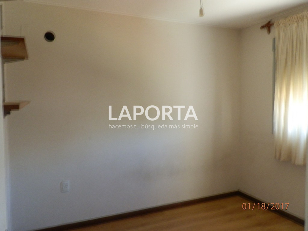 Casa ID.1500/Casa-en-venta-en-complejo-Aires-del-Laurel - Casa en venta en complejo Aires del Laurel