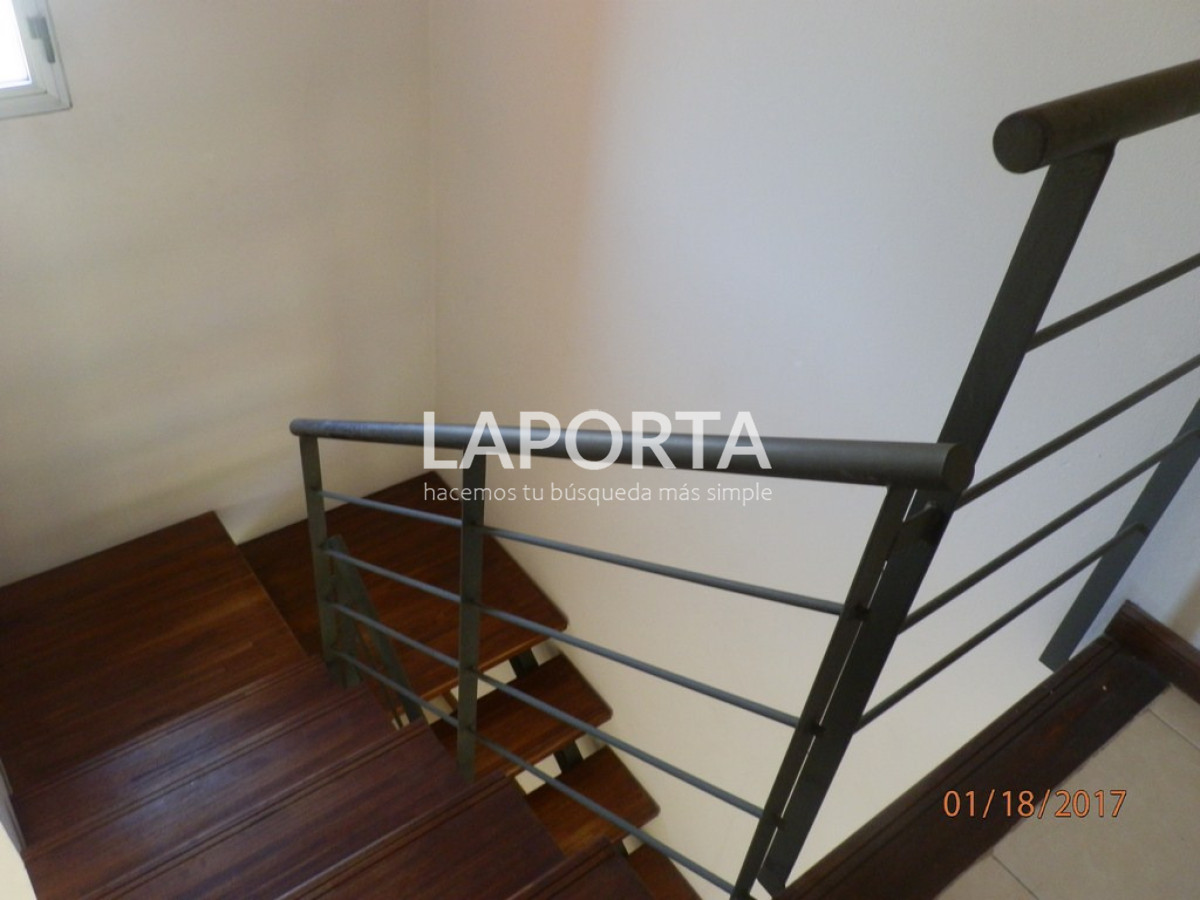 Casa ID.1500/Casa-en-venta-en-complejo-Aires-del-Laurel - Casa en venta en complejo Aires del Laurel