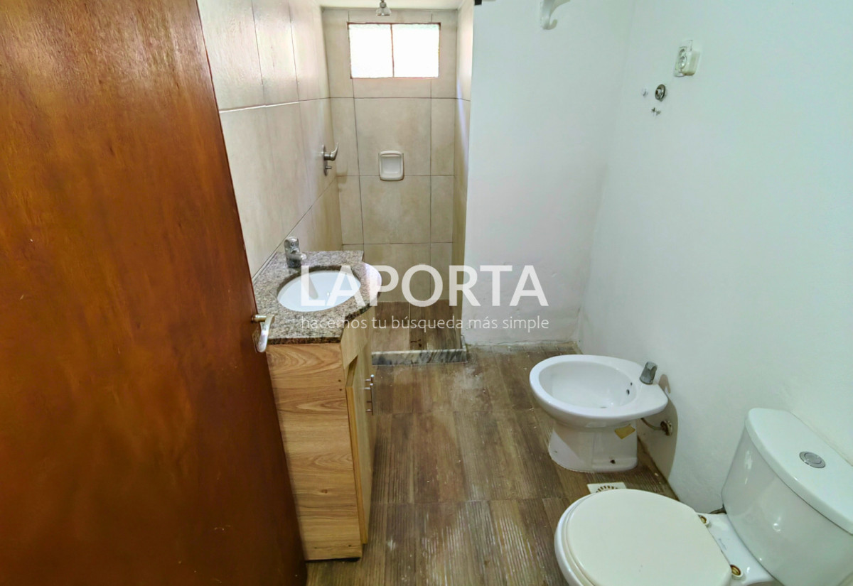 Casa ID.1528/Casa-en-venta-en-zona-Cerro,-Salto. - Casa en venta en zona Cerro, Salto.