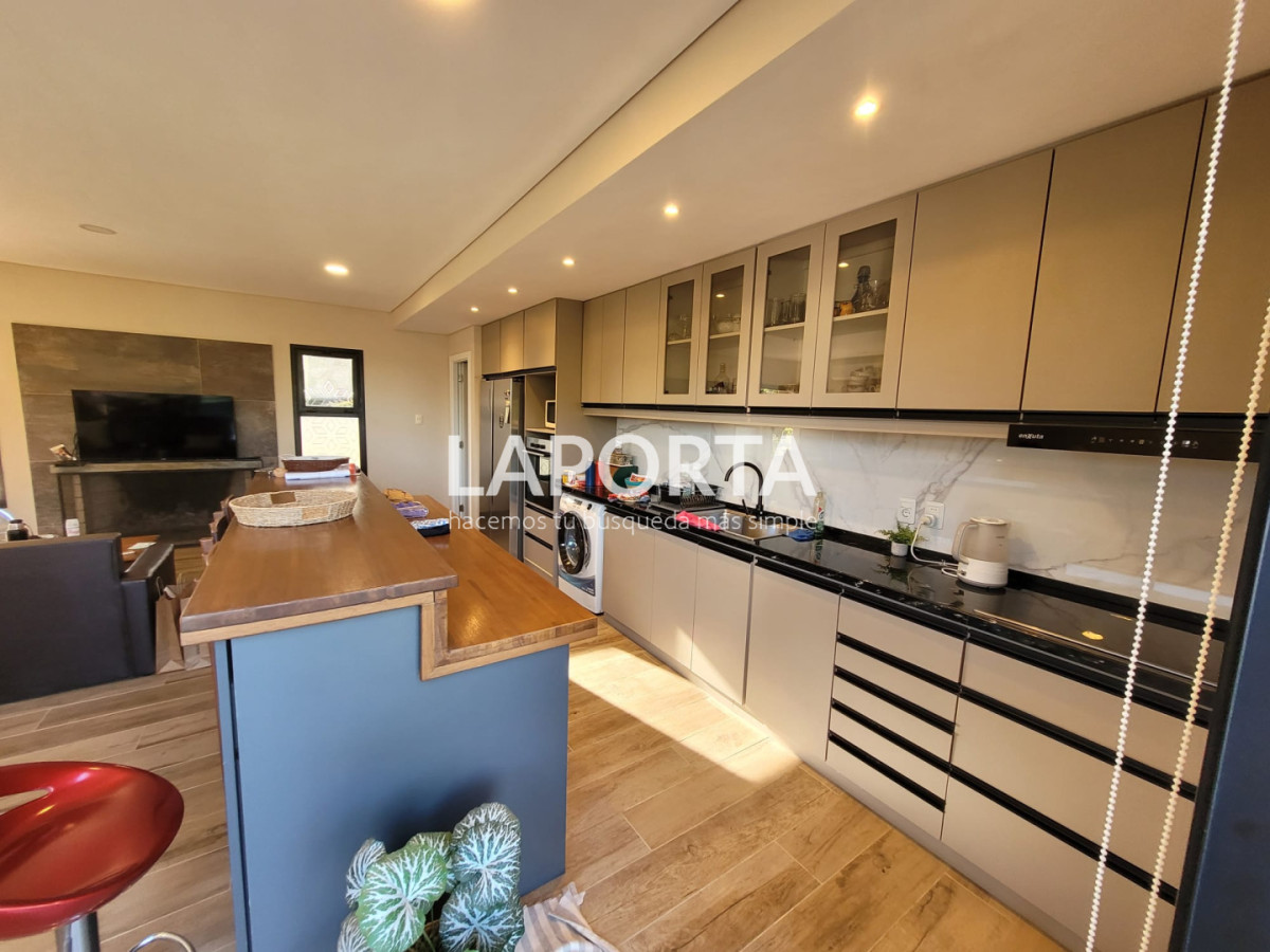 Casa ID.358/Muy-buena-propiedad-en-venta-en-Arenitas-Blancas - Muy buena propiedad en venta en Arenitas Blancas