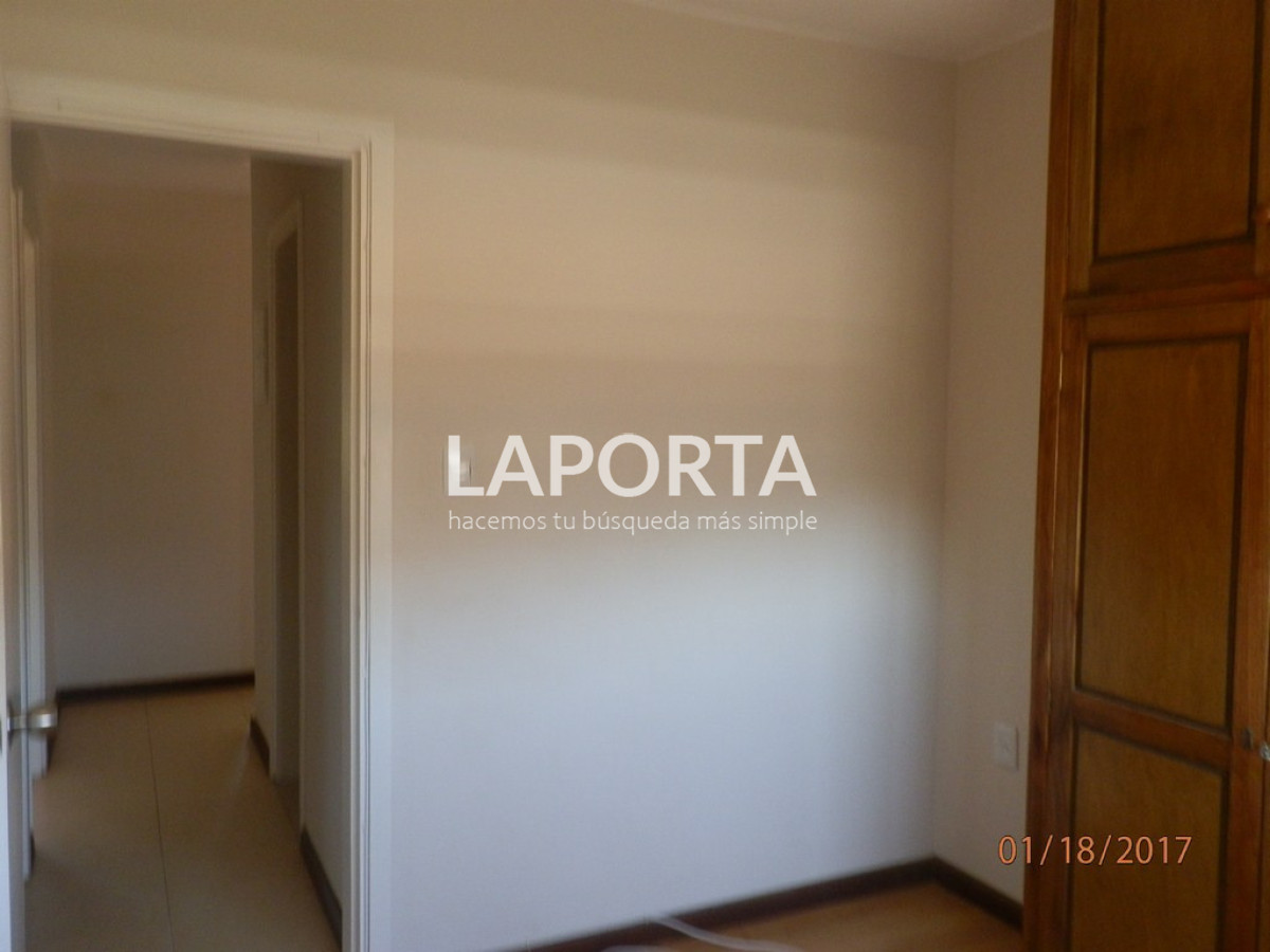 Casa ID.1500/Casa-en-venta-en-complejo-Aires-del-Laurel - Casa en venta en complejo Aires del Laurel
