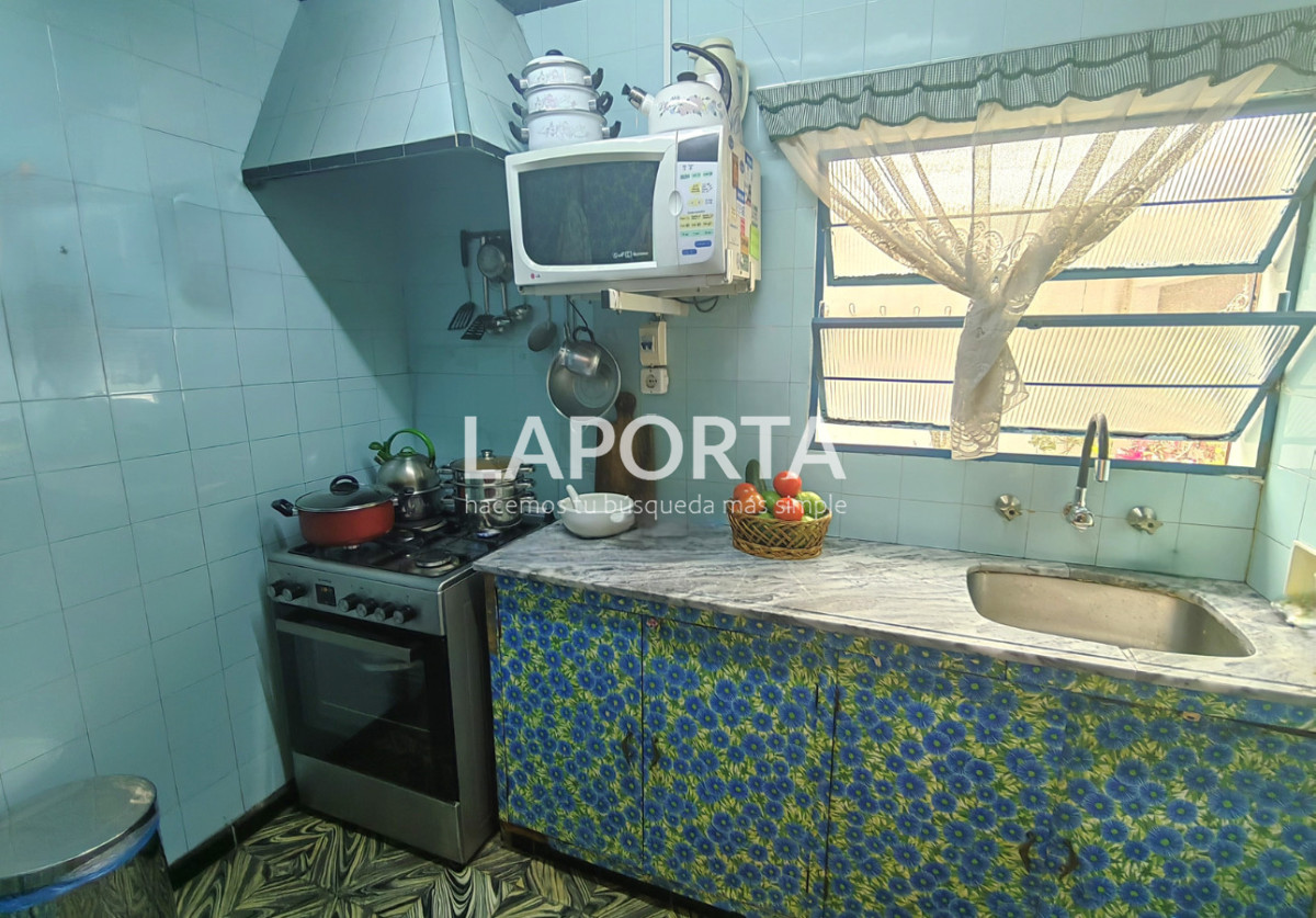 Casa ID.1306/Casa-en-venta-en-zona-centro-y-a-pasos-del-puerto,-Salto - Casa en venta en zona centro y a pasos del puerto, Salto