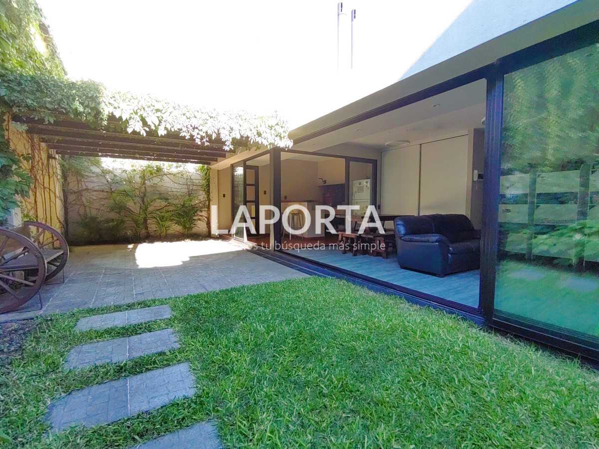 Casa ID.761/Casa-en-venta-en-centro-de-Salto - Casa en venta en centro de Salto