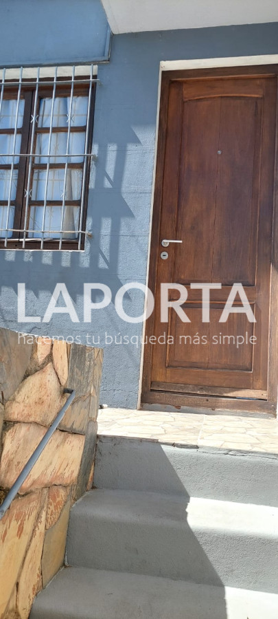 Casa ID.655/Casa-en-venta-en-zona-centro,-cerca-de-universidades-en-Salto - Casa en venta en zona centro, cerca de universidades en Salto