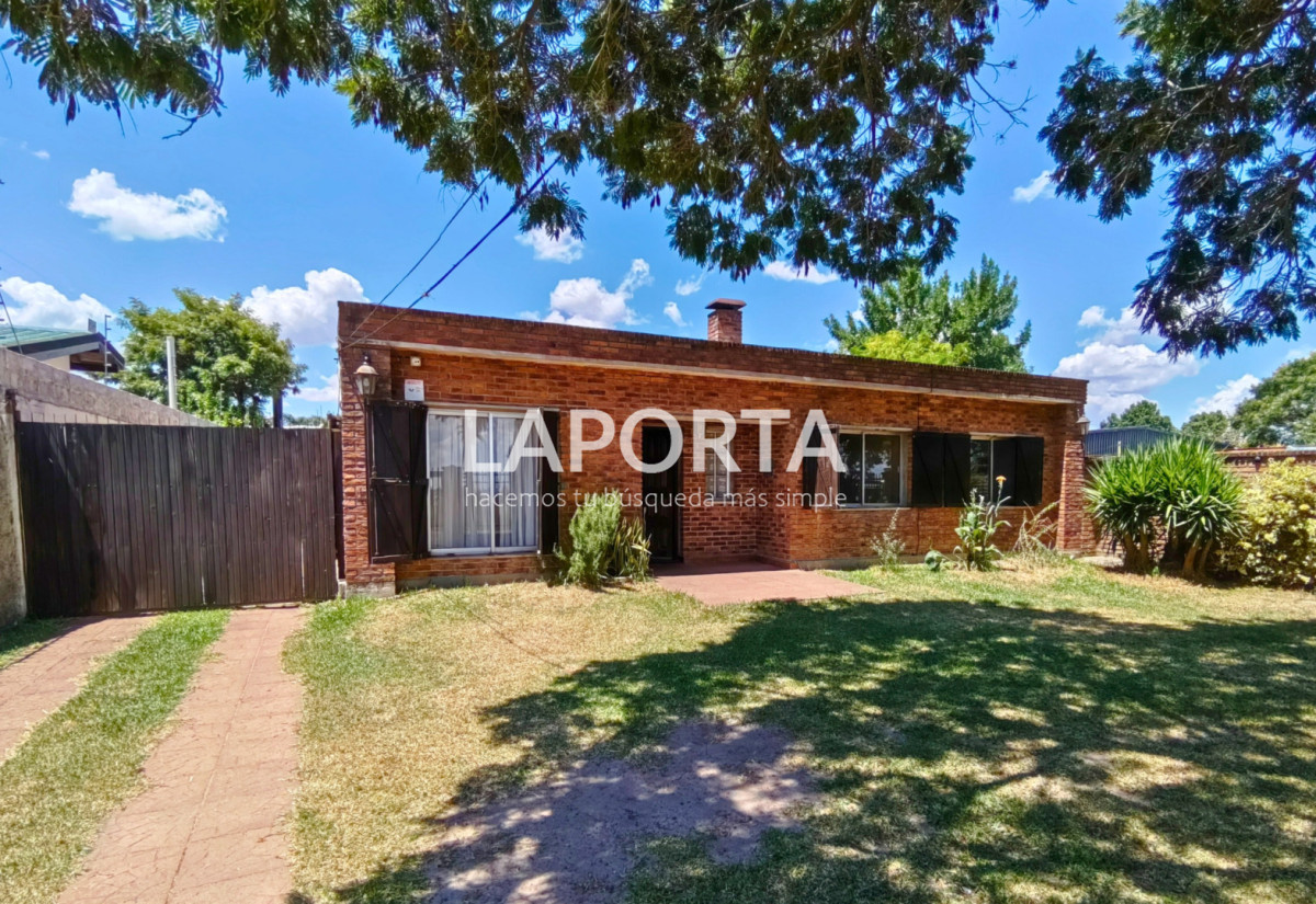 Casa ID.1506/Casa-en-venta-con-amplios-espacios-en-zona-sur-de-Salto. - Casa en venta con amplios espacios en zona sur de Salto.