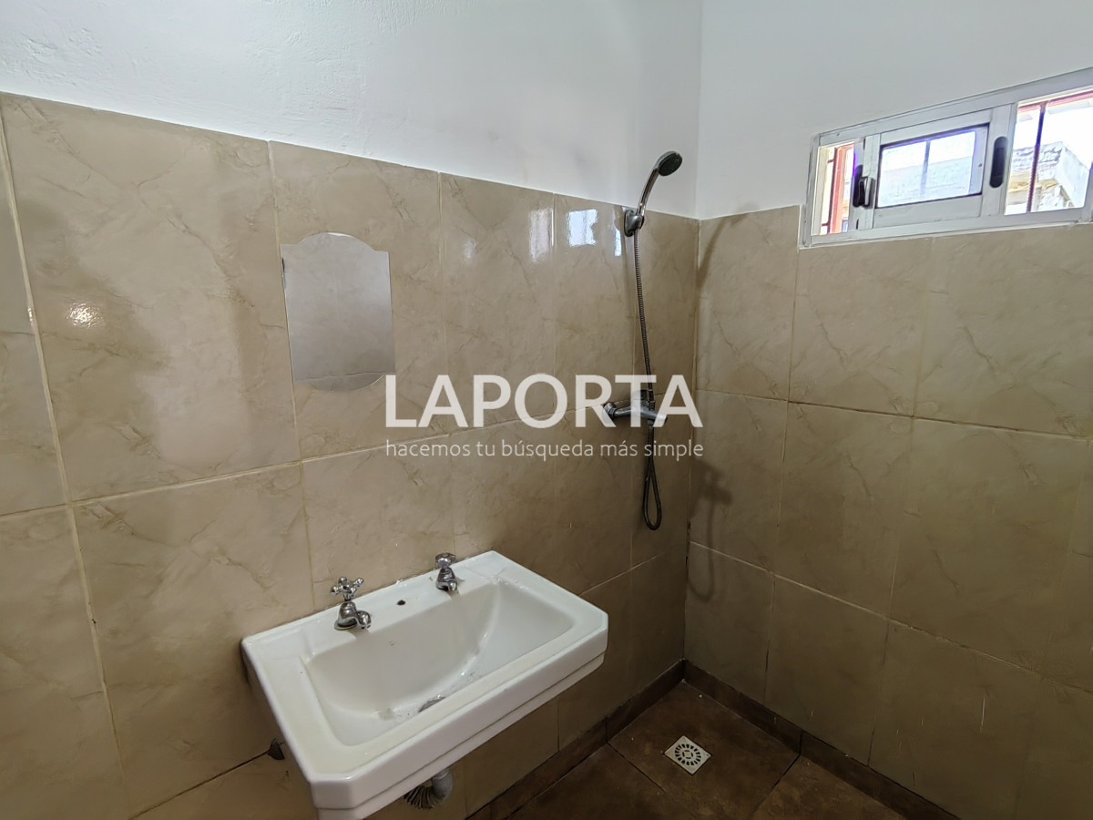 Casa ID.1218/Casa-en-venta-en-B°-Progreso,-Salto - Casa en venta en B° Progreso, Salto