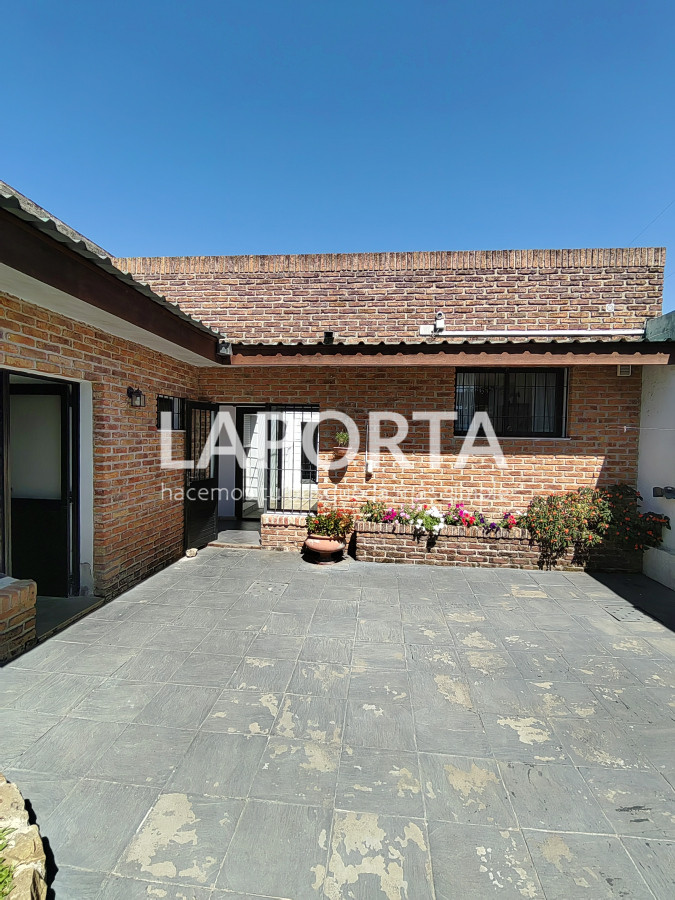 Casa ID.480/Casa-en-el-Cerro-a-pocos-metros-de-Plaza-Flores - Casa en el Cerro a pocos metros de Plaza Flores