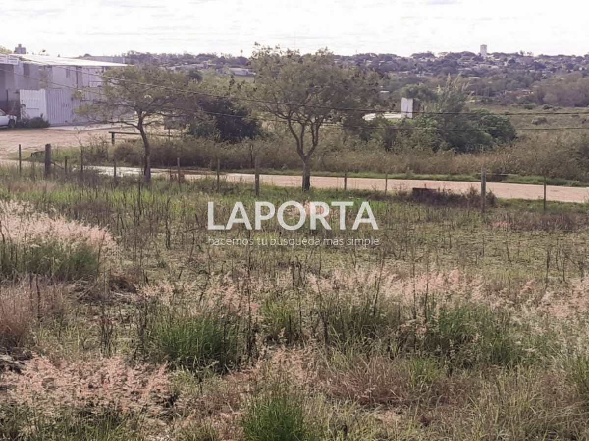 Casa ID.1056/Casa-a-terminar-en-barrio-la-Reductora - Casa a terminar en barrio la Reductora