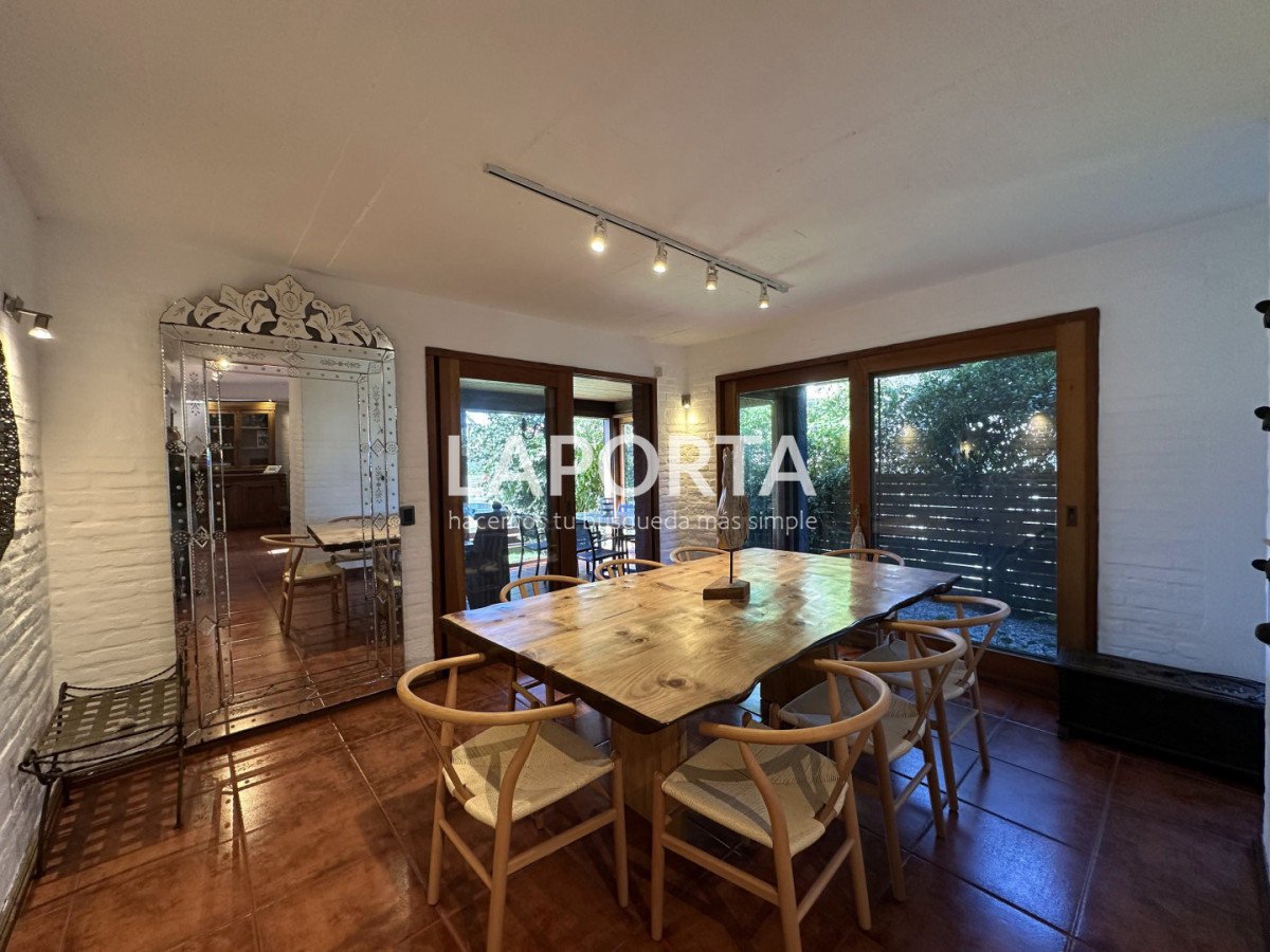 Casa ID.1265/Venta-de-casa-en-La-Barra-a-100-metros-de-playa-Montoya - Venta de casa en La Barra a 100 metros de playa Montoya