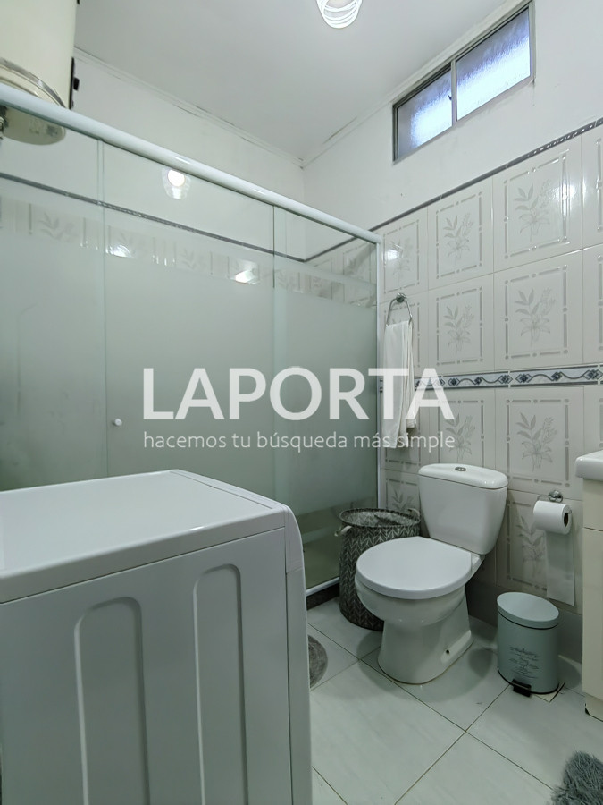 Casa ID.655/Casa-en-venta-en-zona-centro,-cerca-de-universidades-en-Salto - Casa en venta en zona centro, cerca de universidades en Salto