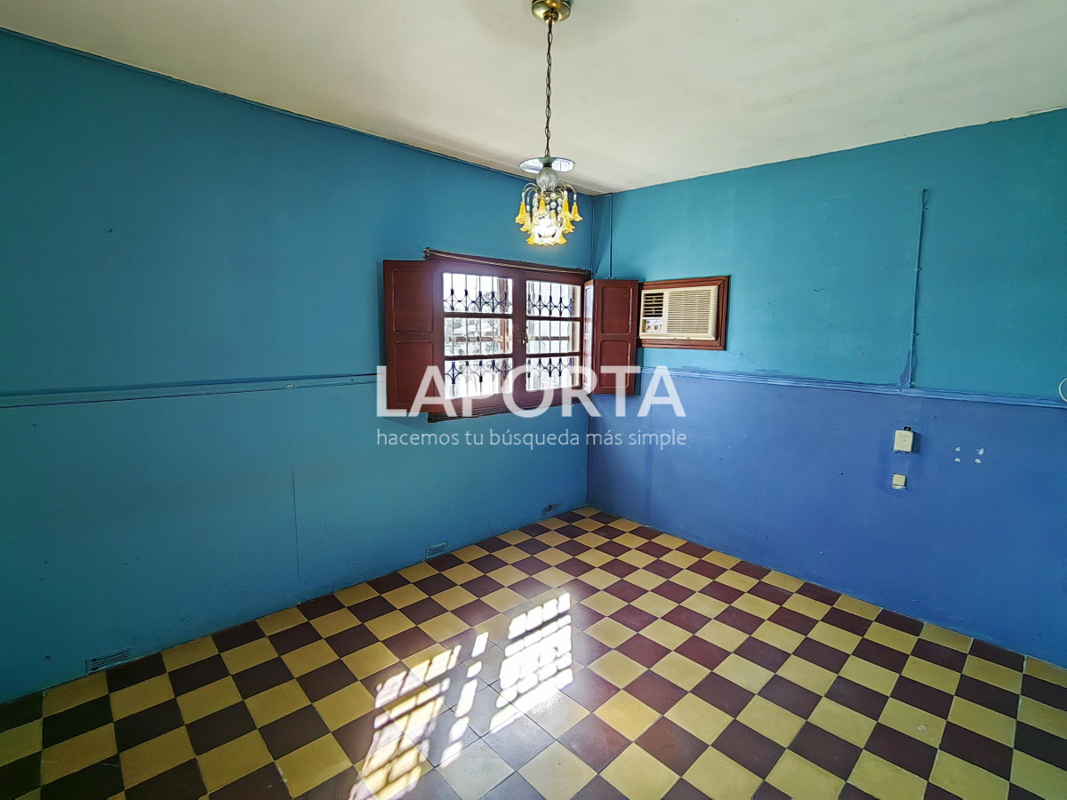 Casa ID.407/Casa-en-venta-en-avenida-principal-de-Salto-Nuevo - Casa en venta en avenida principal de Salto Nuevo