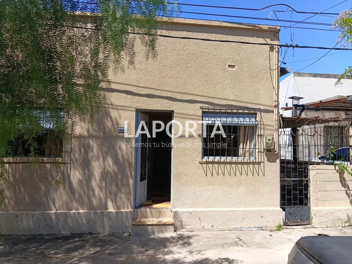 Casa ID.1614/Casa-en-alquilar-en-zona-cerro - Casa en alquilar en zona cerro