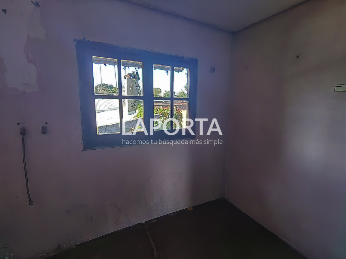 Casa ID.919/Casa-en-venta-y-alquiler-en-zona-centro-de-Salto - Casa en venta y alquiler en zona centro de Salto